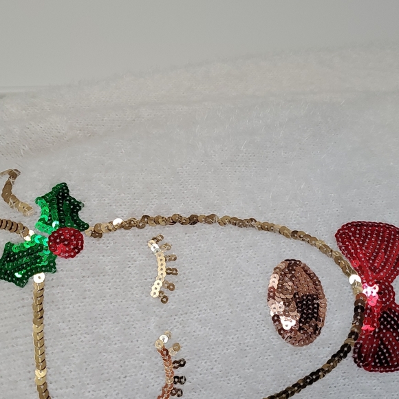 Holiday top - Picture 2 of 4